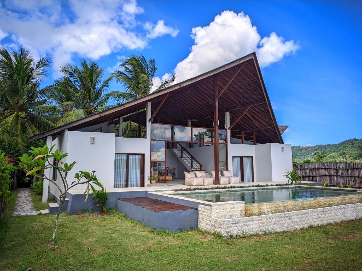 The Club Villas Lombok Секотонг Экстерьер фото